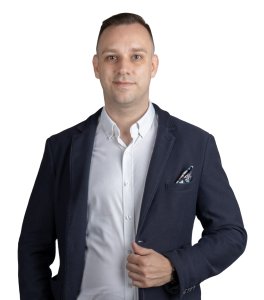 Realitní makléř Michal Parák